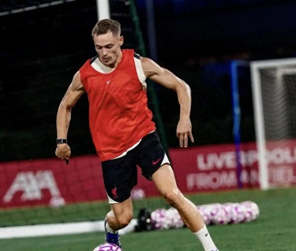 华丰金服 贝尔尼暗示小基耶萨成功留队, 管理层需要考察萨拉赫的接班人